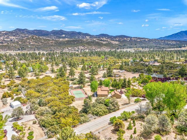 36958 Goldshot Creek Road, Mountain Center CA: https://media.crmls.org/mediaz/e9c07e09-6315-4d5c-8daf-e66d896d6e4a.jpg