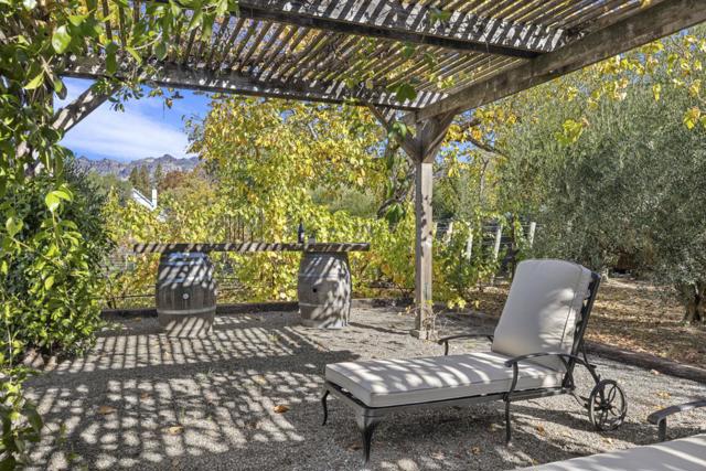 2551 Grant Street, Calistoga CA: https://media.crmls.org/mediaz/e9c13686-90ac-4e69-be7d-1654588425a1.jpg