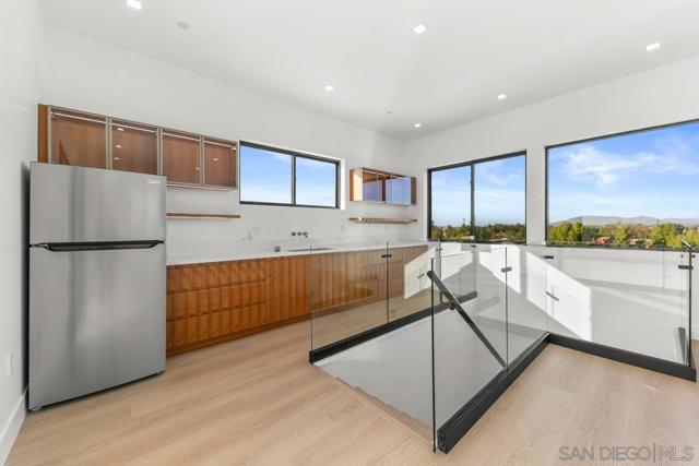 41955 Altanos Road, Temecula CA: https://media.crmls.org/mediaz/e9c143ca-4544-487b-b9bc-a0b728109b40.jpg