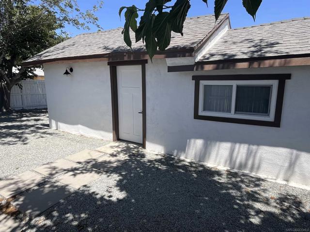 1213 Heber Street, Jacumba CA: https://media.crmls.org/mediaz/e9c1ee3e-bc25-4e46-8970-124310840ec9.jpg