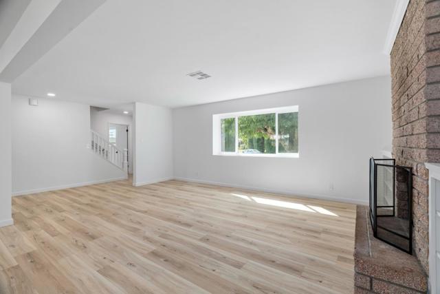 3221 Colgate Lane, Bakersfield CA: https://media.crmls.org/mediaz/e9c230a8-49ee-48f1-8e2b-c25aa88b8f9b.jpg