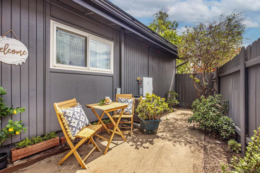 2251 Famosa Blvd - photo 2