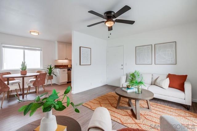 2020 Diamond St, San Diego CA: https://media.crmls.org/mediaz/e9c30afc-1617-4160-9cb8-05e8e65d44c0.jpg