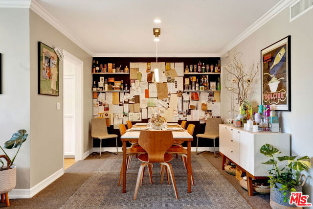 1 Bed Home for Sale in Los Angeles, California