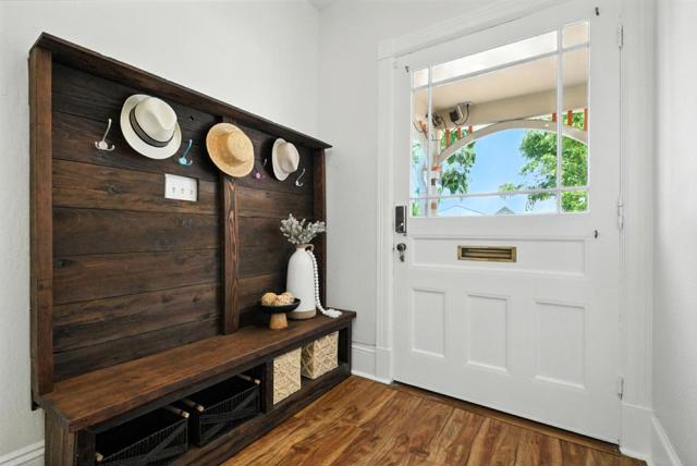 185 N 9th Street, San Jose CA: https://media.crmls.org/mediaz/e9c3a12c-631d-4bc1-a201-d35f37f02595.jpg