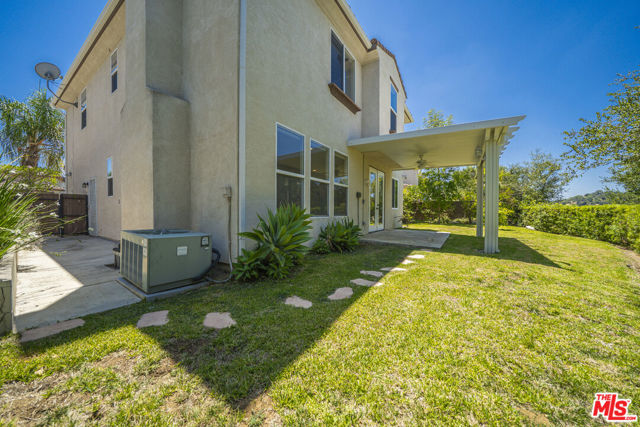 629 Milford Street, Los Angeles CA: https://media.crmls.org/mediaz/e9c3a750-4092-445e-a62a-7f96fc1fdf60.jpg