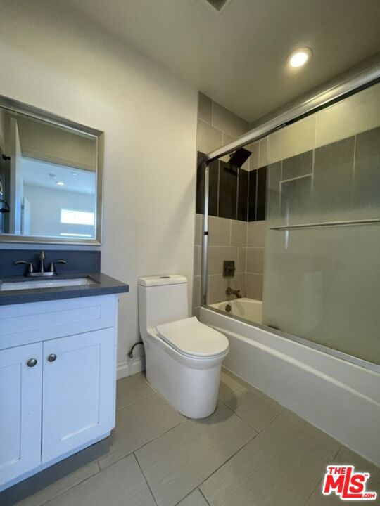 5733 Fulcher Avenue photo 27