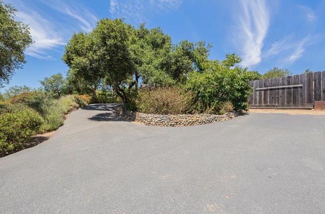 158 Echo Valley Road, Prunedale CA: https://media.crmls.org/mediaz/e9c6e6a4-0c63-4165-96ec-53f41bd1558b.jpg