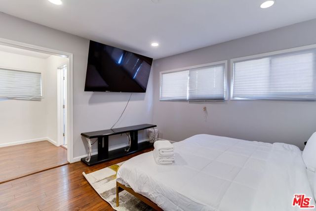 7553 GARDEN GROVE Avenue photo 31