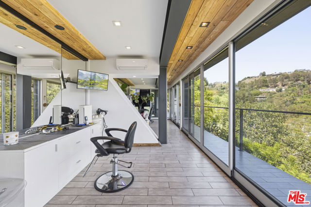 3 Bed Home for Sale in Los Angeles, California
