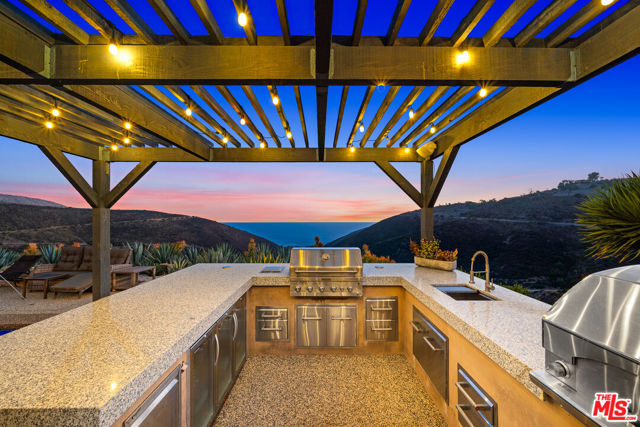 10715 Yerba Buena Road, Malibu CA: https://media.crmls.org/mediaz/e9c829ac-b01e-4948-92b4-6ecb617505b1.jpg