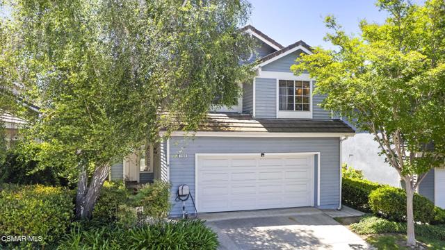 11928 Bubbling Brook Street, Moorpark CA: https://media.crmls.org/mediaz/e9ca34df-060d-4344-a51d-7ba9b27f36a2.jpg