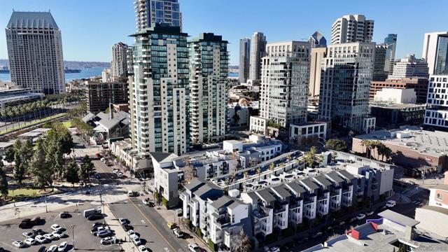 101 Market St., San Diego CA: https://media.crmls.org/mediaz/e9ca356d-1daf-4540-b8e9-7f9f98a29747.jpg