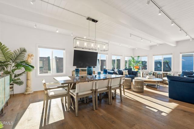 Detail Gallery Image 11 of 52 For 11770 Pacific Coast Hwy #U,  Malibu,  CA 90265 - 4 Beds | 4 Baths