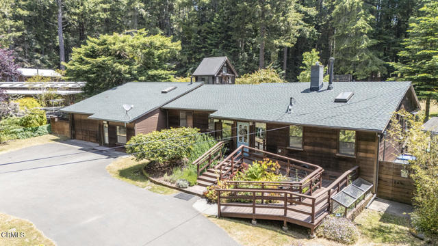 10941 Gurley Lane, Mendocino CA: https://media.crmls.org/mediaz/e9cd2e20-0cb3-4477-8f3f-8e3d2e11625e.jpg