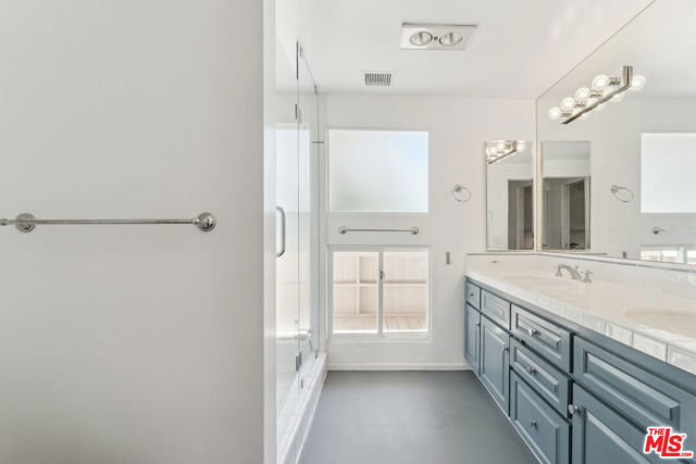 13443 Bayliss Road, Los Angeles CA: https://media.crmls.org/mediaz/e9cd4fcb-e0f8-437d-a410-00de7f6557bd.jpg