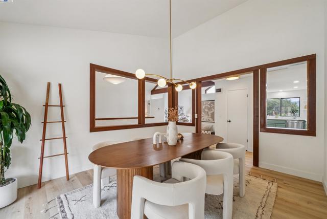 1768 Astor Ct, San Leandro CA: https://media.crmls.org/mediaz/e9cdabea-c5a0-4dfd-8d5c-095f723fe68d.jpg