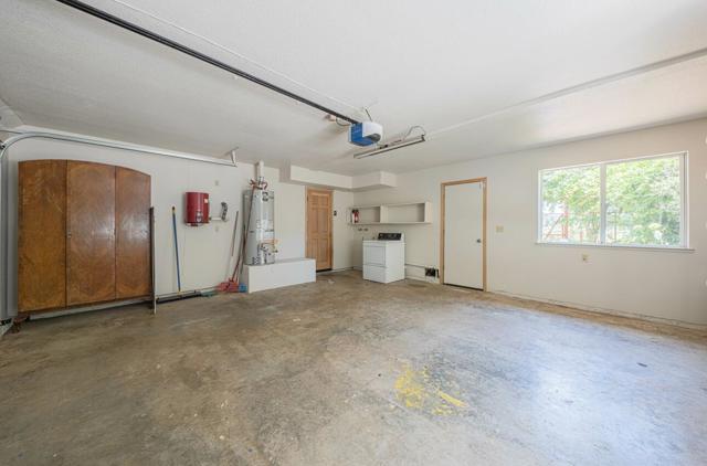 158 Echo Valley Road, Prunedale CA: https://media.crmls.org/mediaz/e9ce2cfa-81e4-4790-b82d-f584a2ec282f.jpg