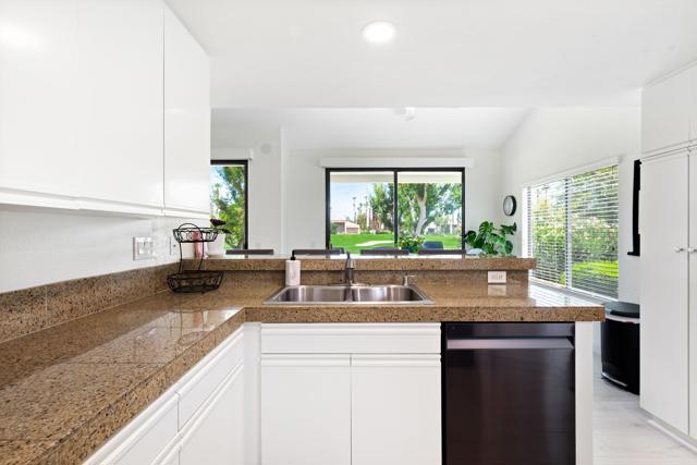 Image 12 of 36 For 54912 Shoal Creek