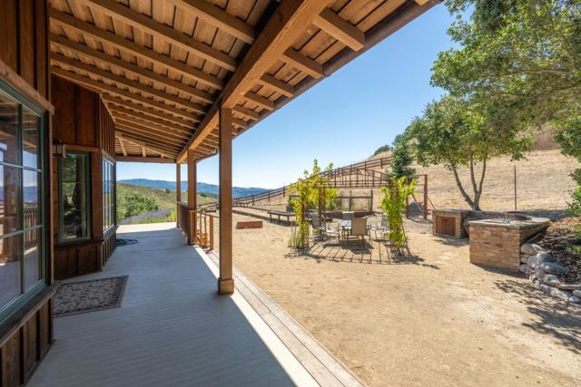 10265 Calle De Robles, Carmel Valley CA: https://media.crmls.org/mediaz/e9ceedd5-5a3d-48ac-bbdc-8b5236d45293.jpg