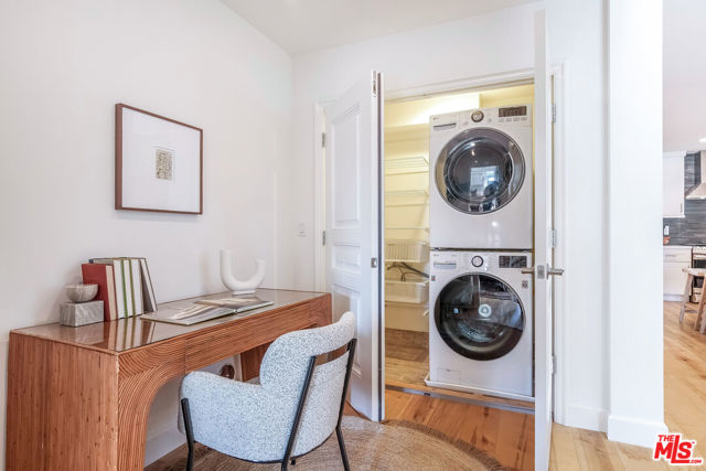 15220 Valleyheart Drive, Sherman Oaks CA: https://media.crmls.org/mediaz/e9cf6808-97e3-4075-915d-2af87ed8d968.jpg