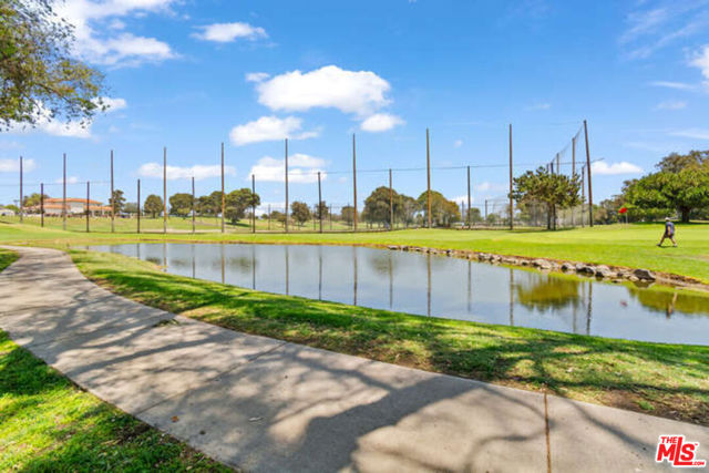 16951 Canyon Lane, Huntington Beach CA: https://media.crmls.org/mediaz/e9cfd2b8-53de-4c39-a28d-0c51bd4ba8c9.jpg
