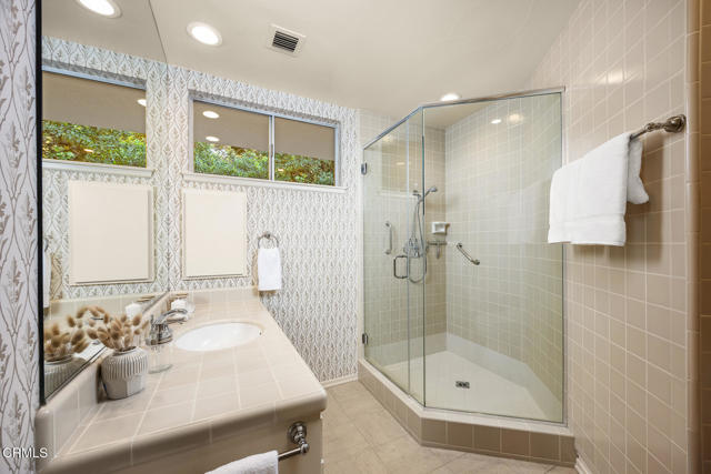 Detail Gallery Image 30 of 63 For 399 N San Rafael Ave, Pasadena,  CA 91105 - 3 Beds | 3/1 Baths