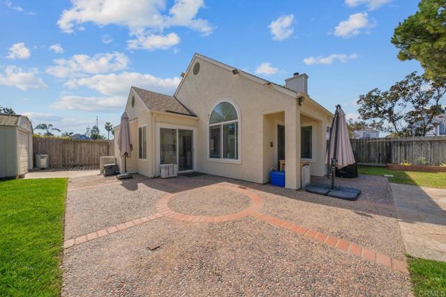 Detail Gallery Image 6 of 33 For 1826 via Quinto, Oceanside,  CA 92056 - 3 Beds | 2 Baths