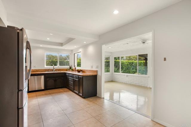 13837 Tam O Shanter Court, Poway CA: https://media.crmls.org/mediaz/e9d0a7ab-f225-42c1-868a-d6206cfad171.jpg