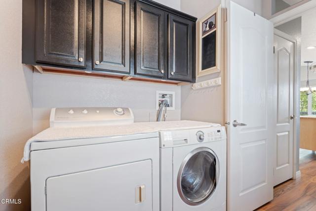 Detail Gallery Image 27 of 38 For 157 Keats Cir #157,  Ventura,  CA 93003 - 3 Beds | 2 Baths