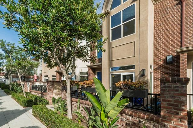 2719 3rd Ave, San Diego CA: https://media.crmls.org/mediaz/e9d1db56-f981-4a13-8002-7ff2bf2ca158.jpg