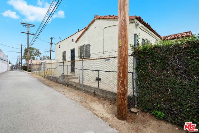 1743 70th Street, Los Angeles, California 90047, ,Multi-Family,For Sale,70th,24435273