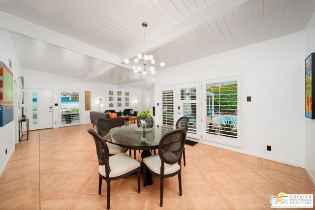 695 N Monterey Road, Palm Springs CA: https://media.crmls.org/mediaz/e9d30a4c-4089-4851-aba8-5e06c233f1a7.jpg