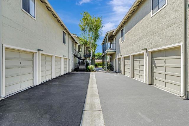 1870 Market Street, Santa Clara CA: https://media.crmls.org/mediaz/e9d35337-d6d5-4127-9ac4-33afc4da8efe.jpg
