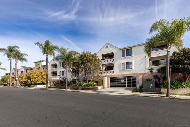 4545 Arizona St, San Diego CA: https://media.crmls.org/mediaz/e9d3daa5-059c-4a8d-875e-0f3ae3b06a64.jpg