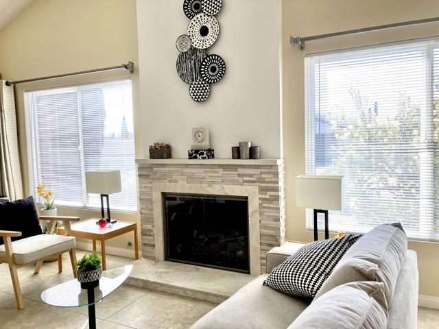 Detail Gallery Image 7 of 51 For 5447 Por Techo Ct, San Diego,  CA 92124 - 6 Beds | 3 Baths