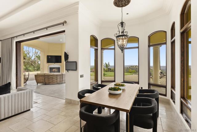 18233 Via Ambiente, Rancho Santa Fe CA: https://media.crmls.org/mediaz/e9d457f6-0be8-4adc-b14a-88f43ad868c9.jpg