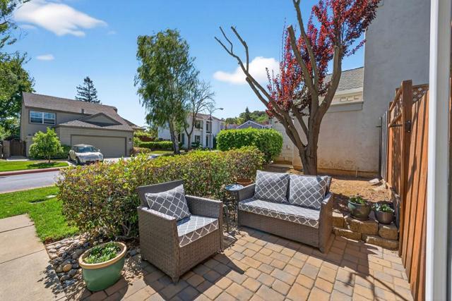 890 Oak Park Drive, Morgan Hill CA: https://media.crmls.org/mediaz/e9d4894c-3423-4951-96a8-90f552002c85.jpg