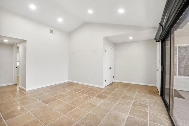Detail Gallery Image 13 of 33 For 3935 Oregon St #6,  San Diego,  CA 92104 - 2 Beds | 2 Baths
