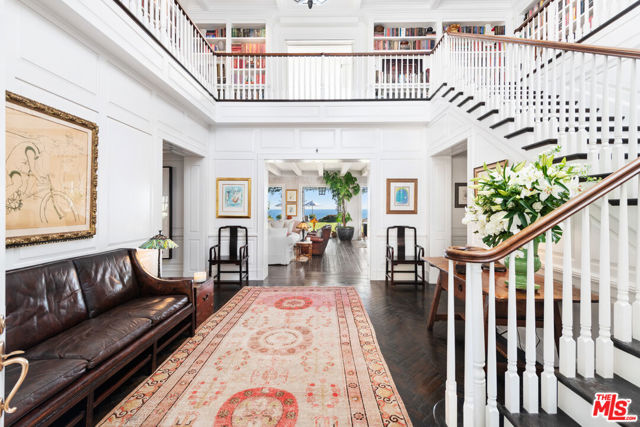 27540 Pacific Coast Highway, Malibu CA: https://media.crmls.org/mediaz/e9d564ef-ecb9-40d1-aac3-c63867ecb63a.jpg