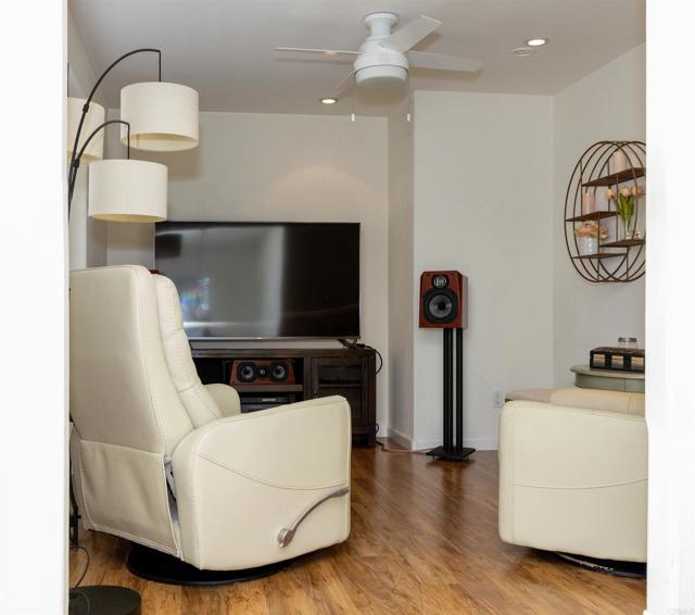 Detail Gallery Image 21 of 60 For 3069 W Canyon Ave, San Diego,  CA 92123 - 3 Beds | 2/1 Baths