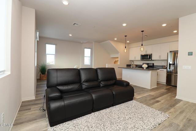 Detail Gallery Image 14 of 45 For 24847 Whaler Way, Harbor City,  CA 90710 - 2 Beds | 2/1 Baths