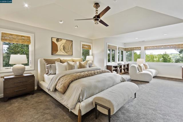 1121 Estates Dr, Lafayette CA: https://media.crmls.org/mediaz/e9d727e6-9451-4175-85eb-eb5a8ab94d32.jpg