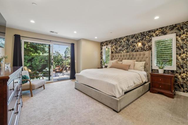 830 Monte Rosa Drive, Menlo Park CA: https://media.crmls.org/mediaz/e9d7e5dd-9f57-4807-9d7c-d5ffec70832e.jpg