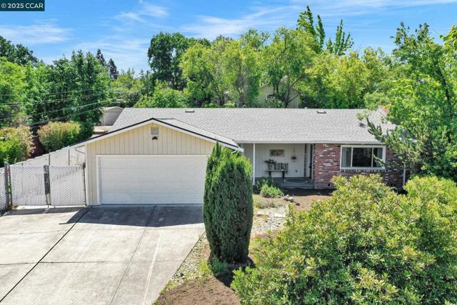 280 Sierra Dr, Walnut Creek CA: https://media.crmls.org/mediaz/e9d9f94e-8763-4076-84dc-1623dc83989f.jpg