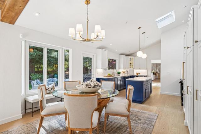 822 Mesa Court, Palo Alto CA: https://media.crmls.org/mediaz/e9da2112-7b77-421f-92e8-42885970a0bc.jpg