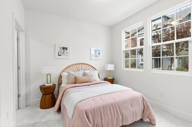3718 Pyramid Way, Mountain View CA: https://media.crmls.org/mediaz/e9da8da8-e430-4f44-9330-46ff3c361db8.jpg