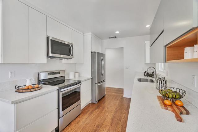 1070 Boise Drive, Campbell CA: https://media.crmls.org/mediaz/e9dc0dca-0200-4537-ab52-80471508f9ef.jpg