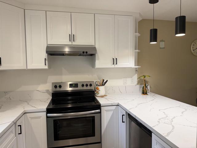 Detail Gallery Image 8 of 10 For 160 E St. #C-1, Chula Vista,  CA 91910 - 2 Beds | 2 Baths