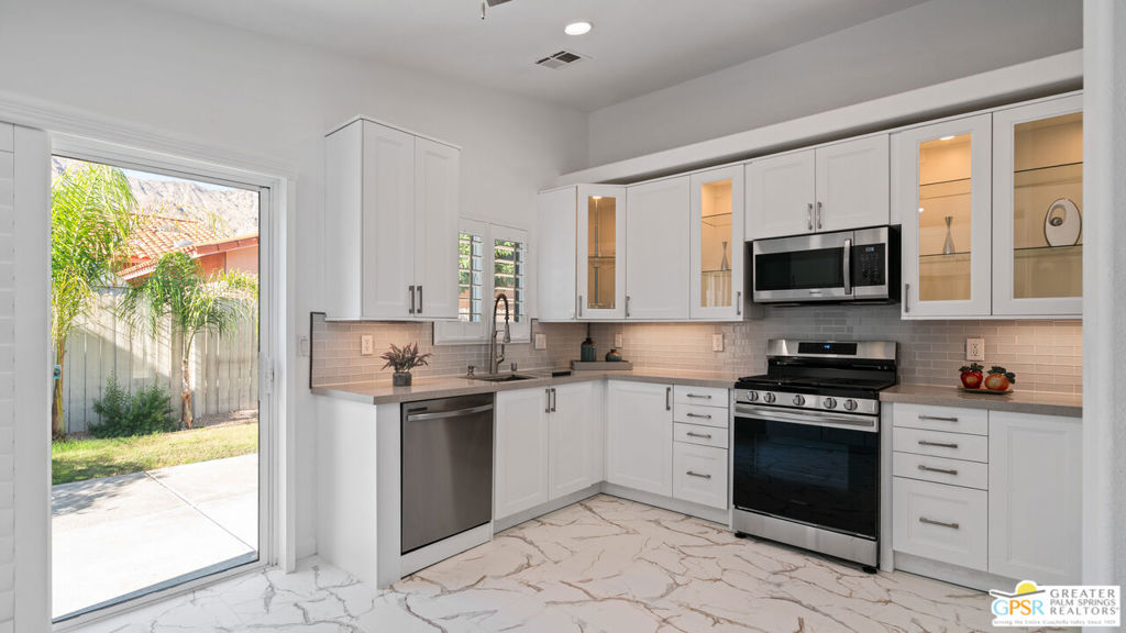 MLS #25621421PS image #2